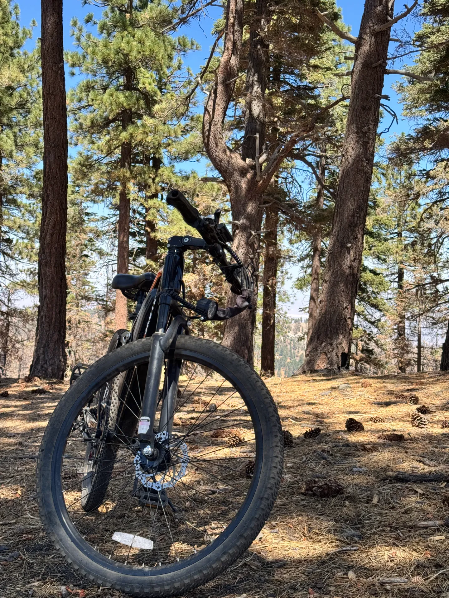 Eskute M200F in the San Gabriel Mountains